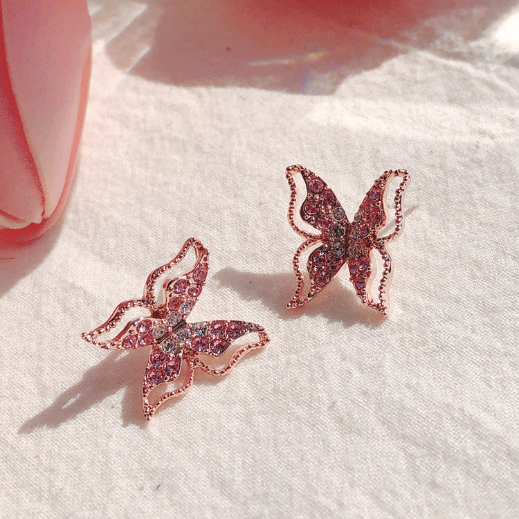 [은침] 살랑 큐빅 나비 귀걸이 (3color)